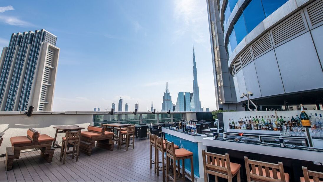 JIMMY WICKETS SPORTS BAR & LOUNGE BAŸTY RESTAURANT at Carlton Downtown in Dubai 